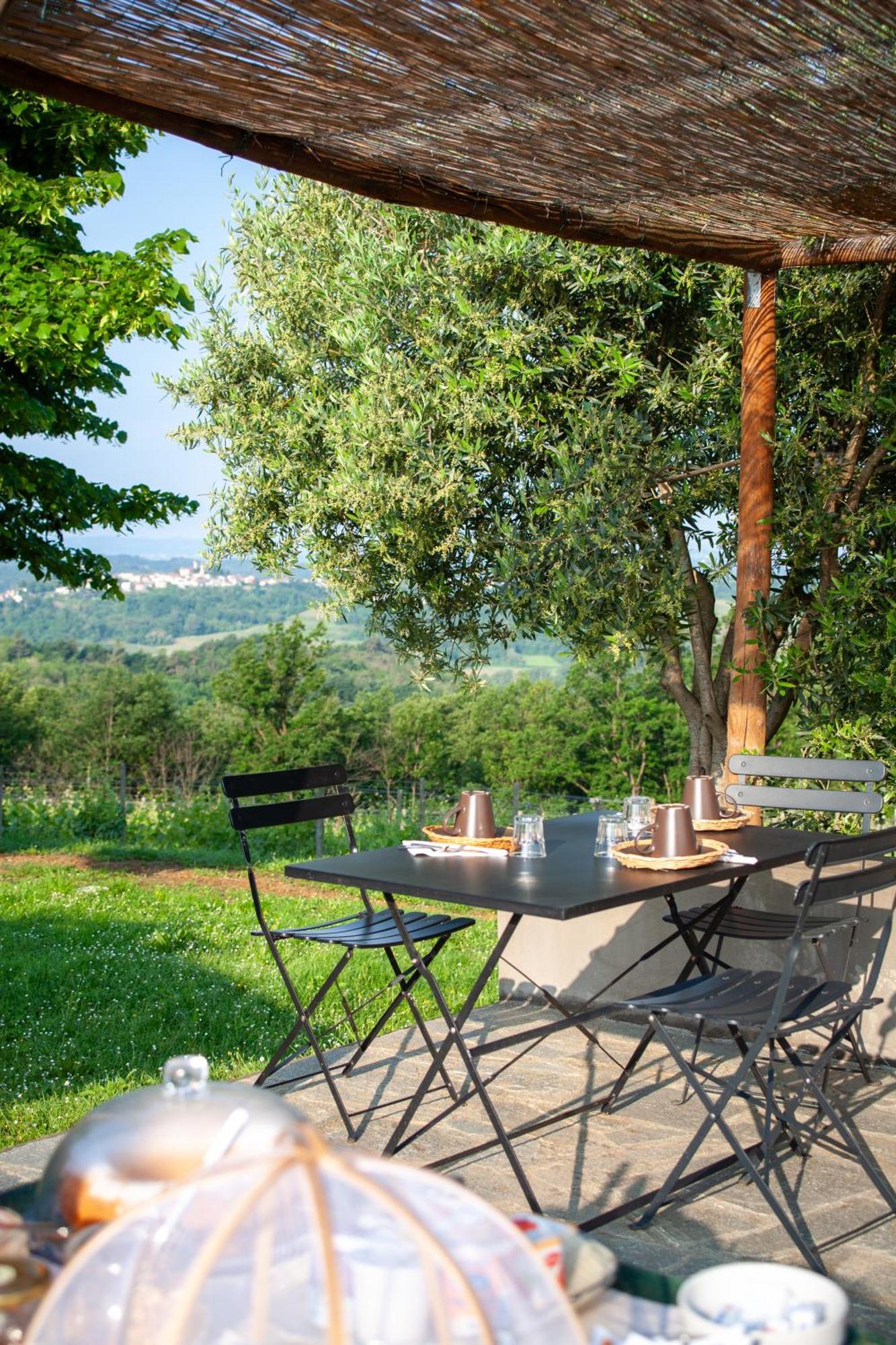 B&B Il Poggio Di กาวี ภายนอก รูปภาพ